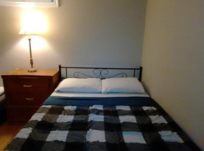 HomeStay Near Kitchener Downtown 5 Min